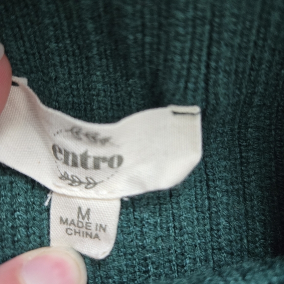 Green Ribbed Knit Sweater with Pocket - Picture 3 of 4